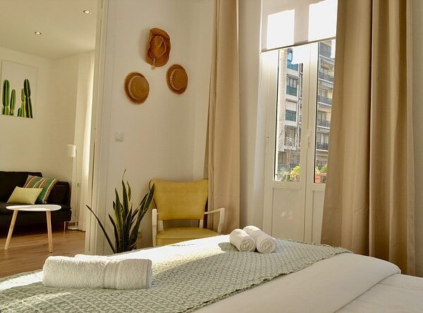 HOLA VALENCIA apartments HOLASPAIN