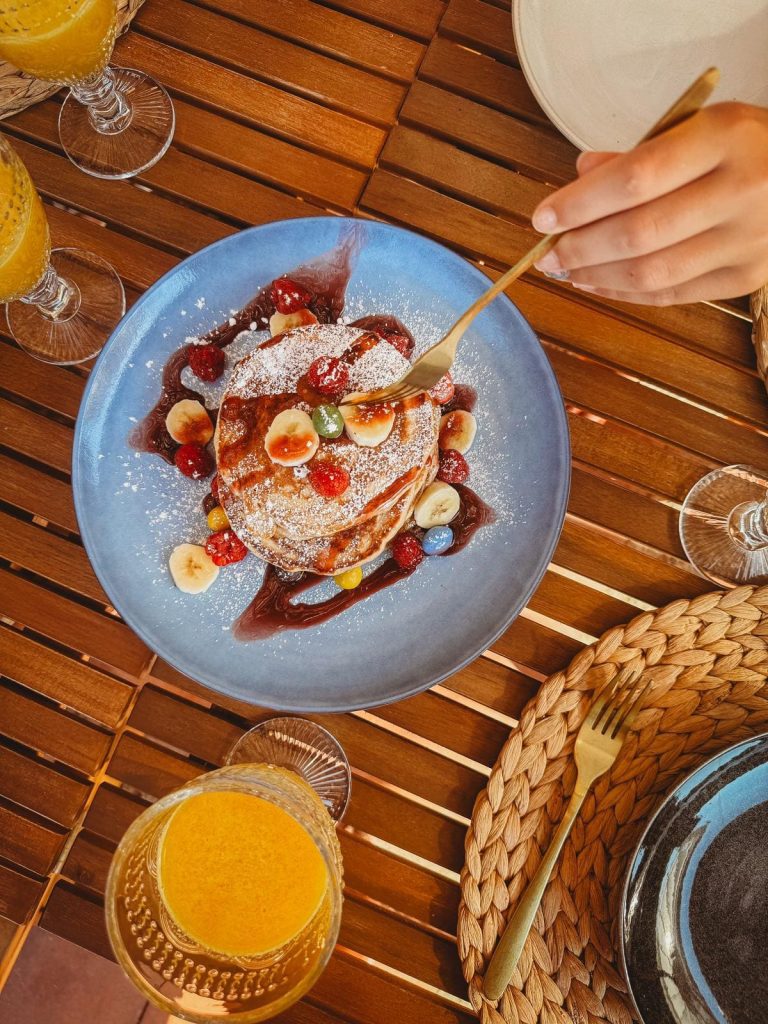 BnB Masia La Vista Brava HOLASPAIN Costa Brava breakfast ontbijt