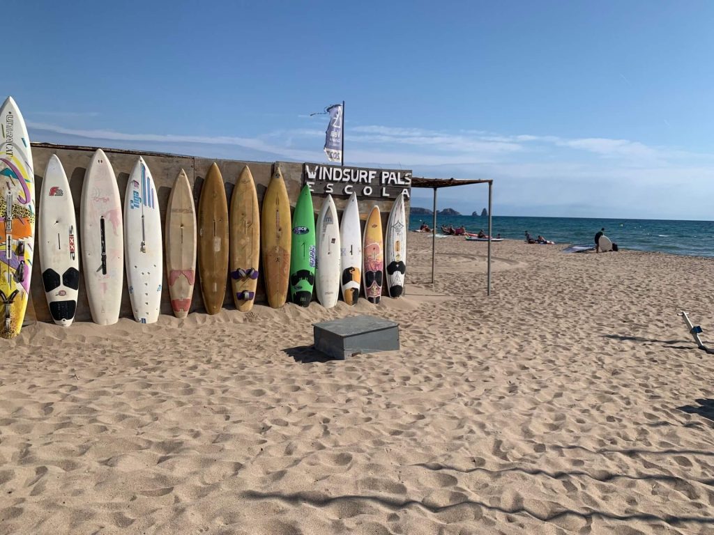 HOLASPAIN Camping Playa Brava Pals glamping strand hotspot