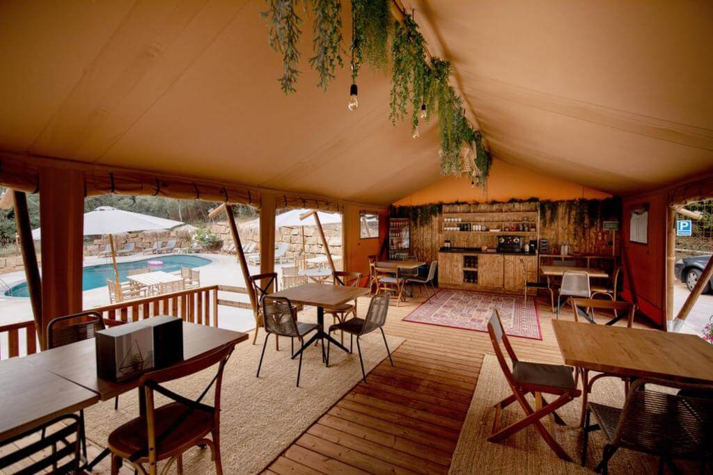 Glamping Catalonie Can Bora Lodges HOLASPAIN