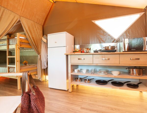 HOLASPAIN Camping Torre de la Mora GLAMPING