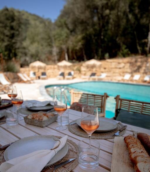 Glamping Catalonie Can Bora Lodges HOLASPAIN