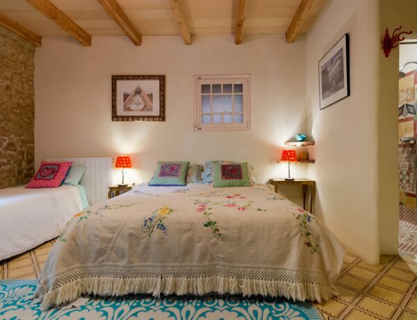 HOLASPAIN Catalonie B&B Can Portell 123 Ole