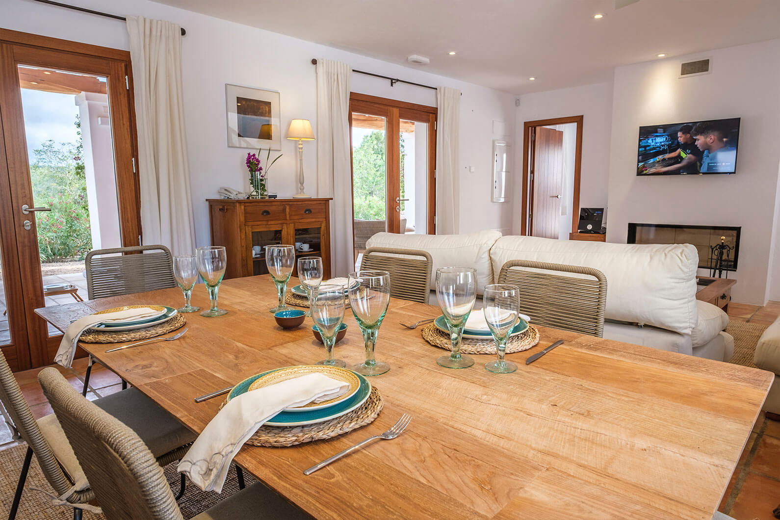 HOLASPAIN Boutique villas Can Lluc Ibiza