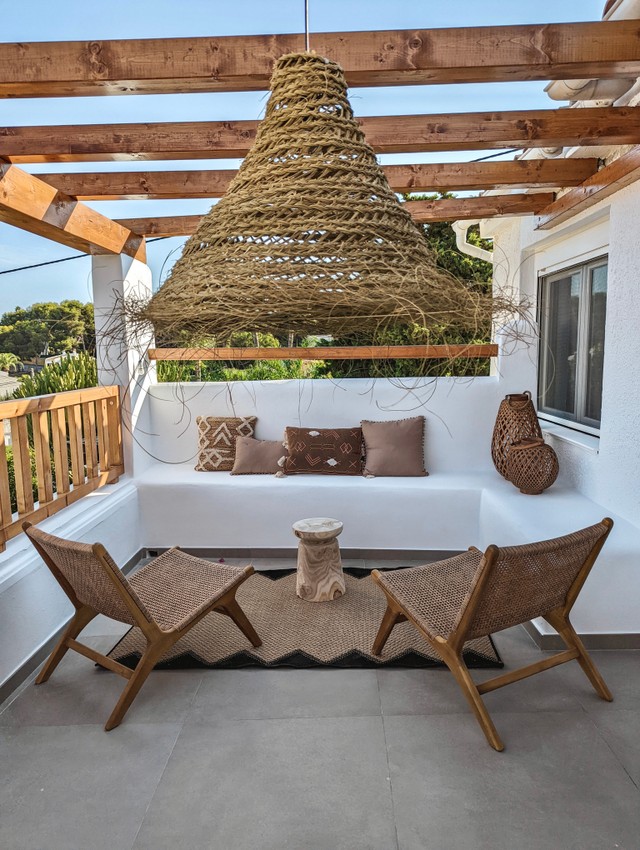 HOLASPAIN Costa Blanca vakantie The Bay Benissa