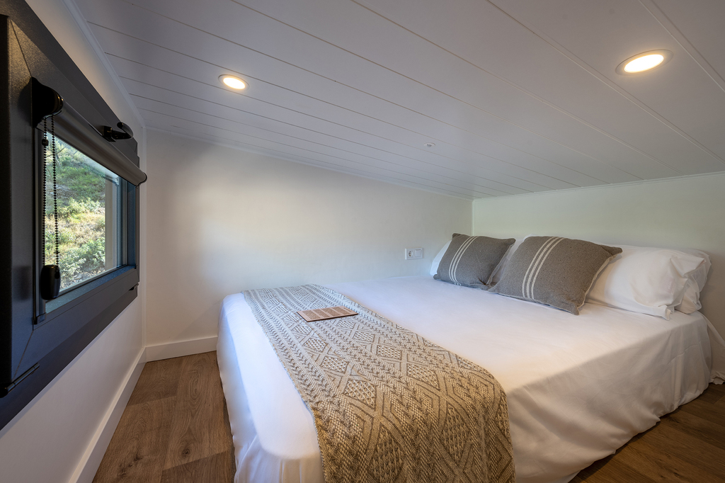 HOLASPAIN Glamping Camping Talaia Plaza resort Costa Brava