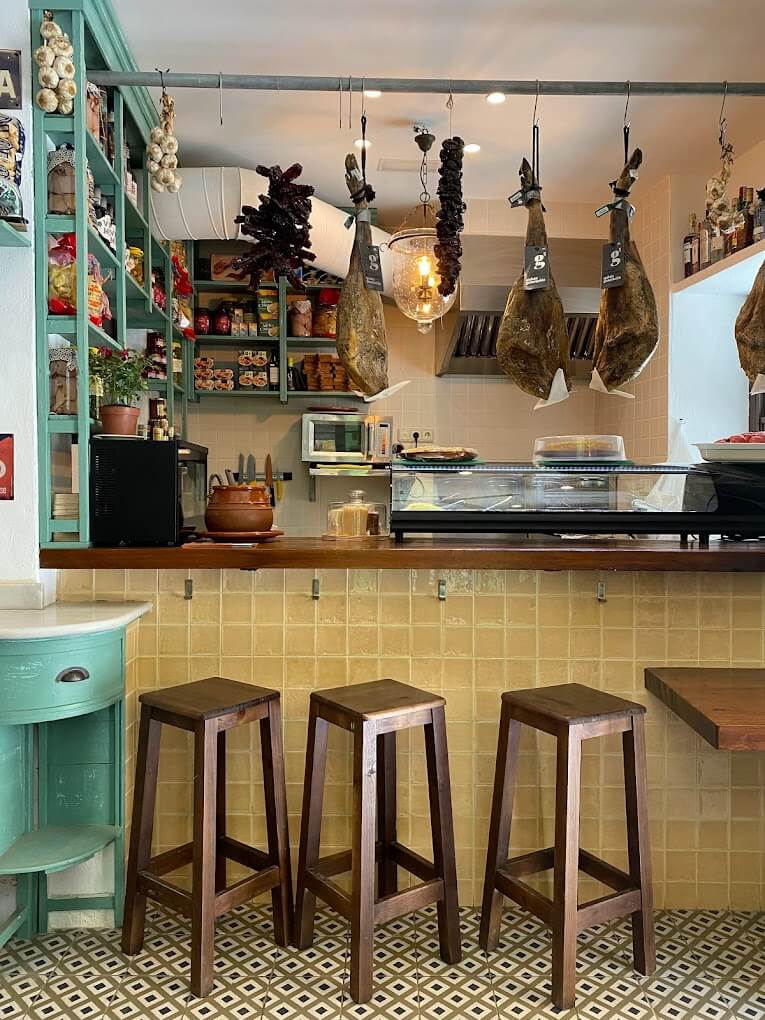 La Esquinita del Chupa y Tira Malaga Restaurant Stedentrip HOLASPAIN