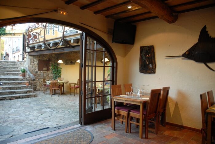 Can Nasi Begur restaurant tips Costa Brava