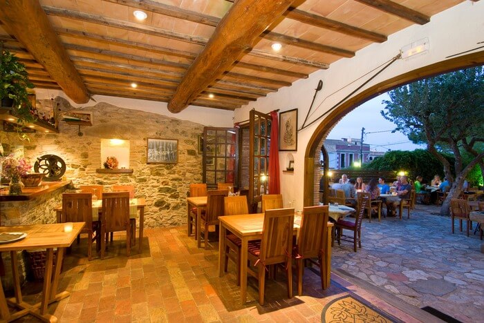 Can Nasi Begur restaurant tips Costa Brava