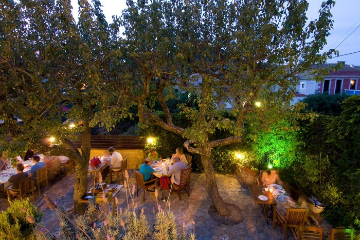 Can Nasi Begur restaurant tips Costa Brava