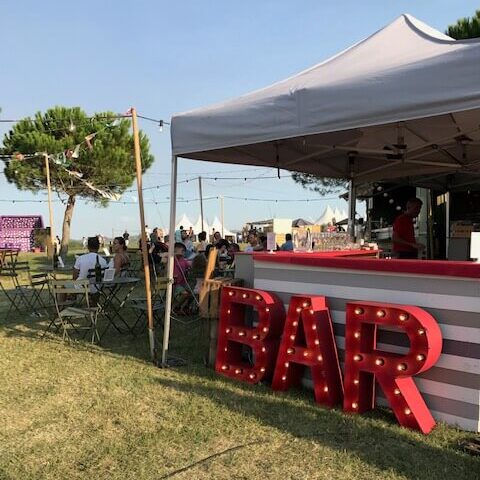 White Summer Market Festival Pals HOLASPAIN Costa Brava vakantie inspiratie tips