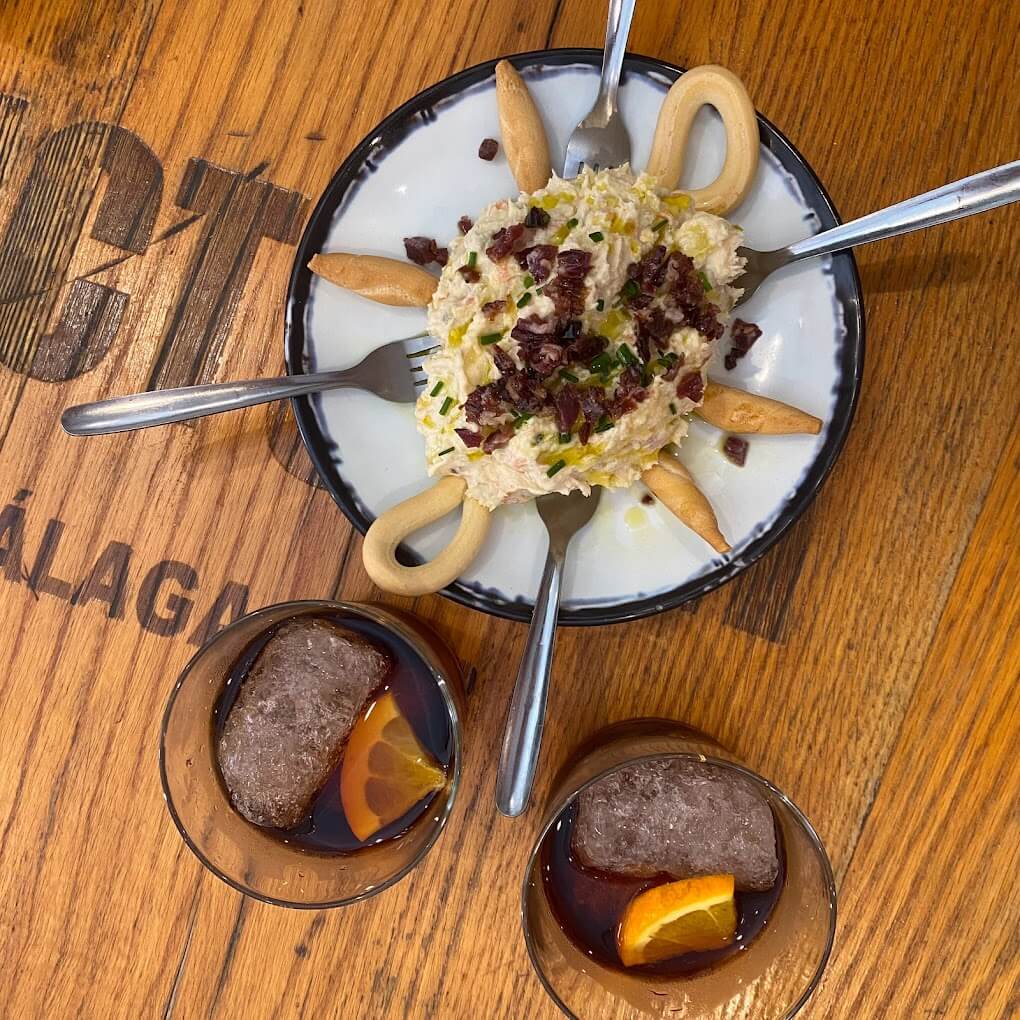 La Esquinita del Chupa y Tira Malaga Restaurant Stedentrip HOLASPAIN