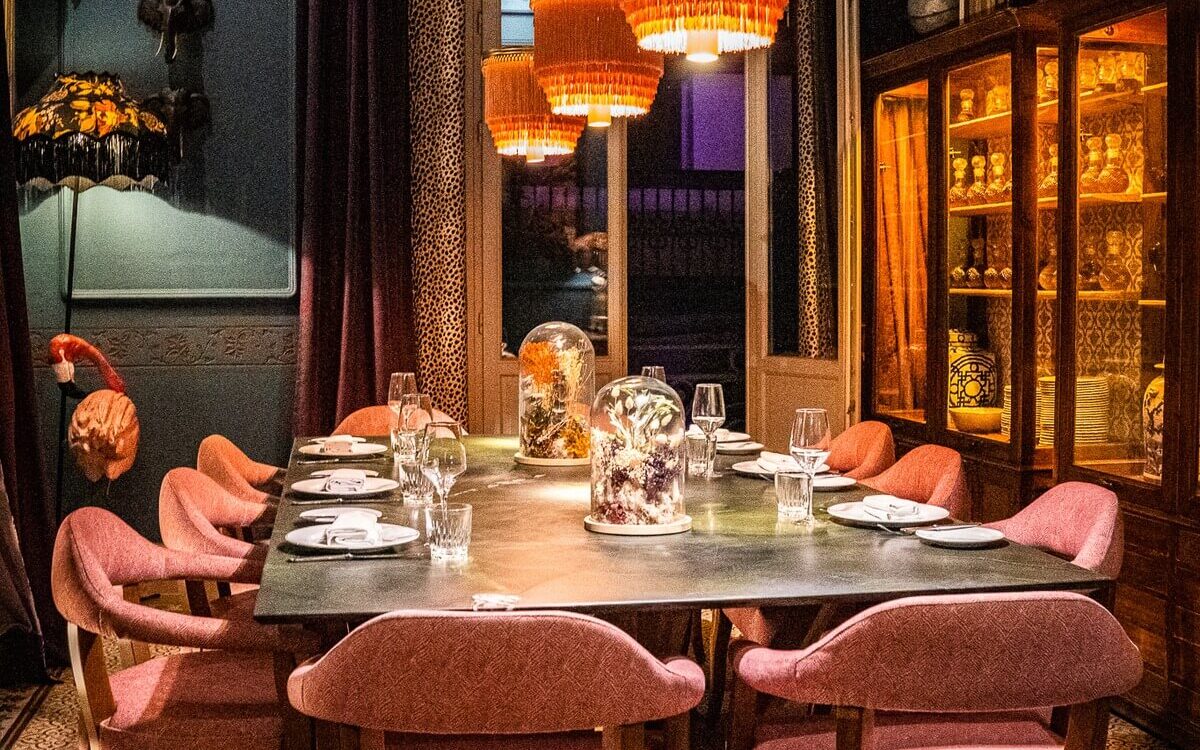 Sevilla hotspots Ozama restaurant travel inspiration HOLASPAIN