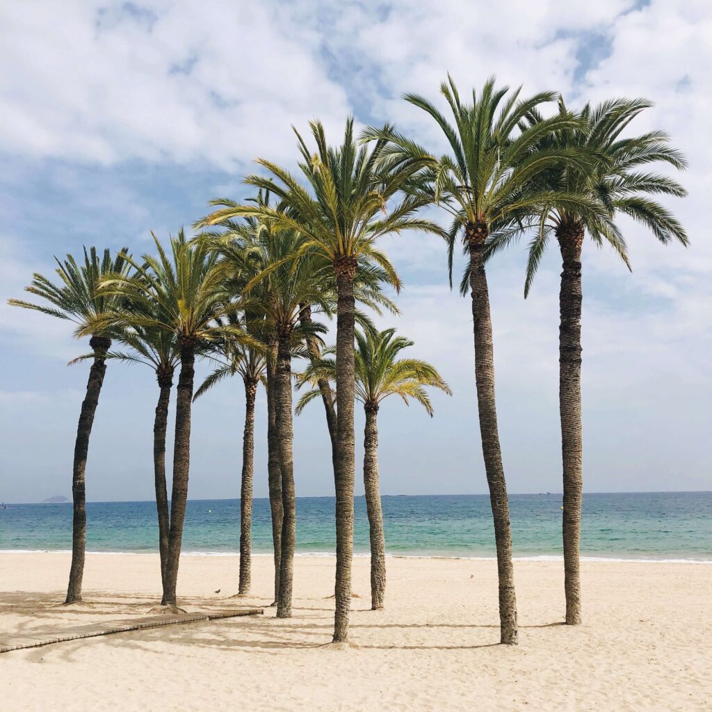 Villajoyosa vakantie inspiratie Spanje HOLASPAIN