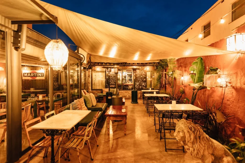 Hotel Aiguaclara HOLASPAIN Begur Costa Brava Restaurant CLARA