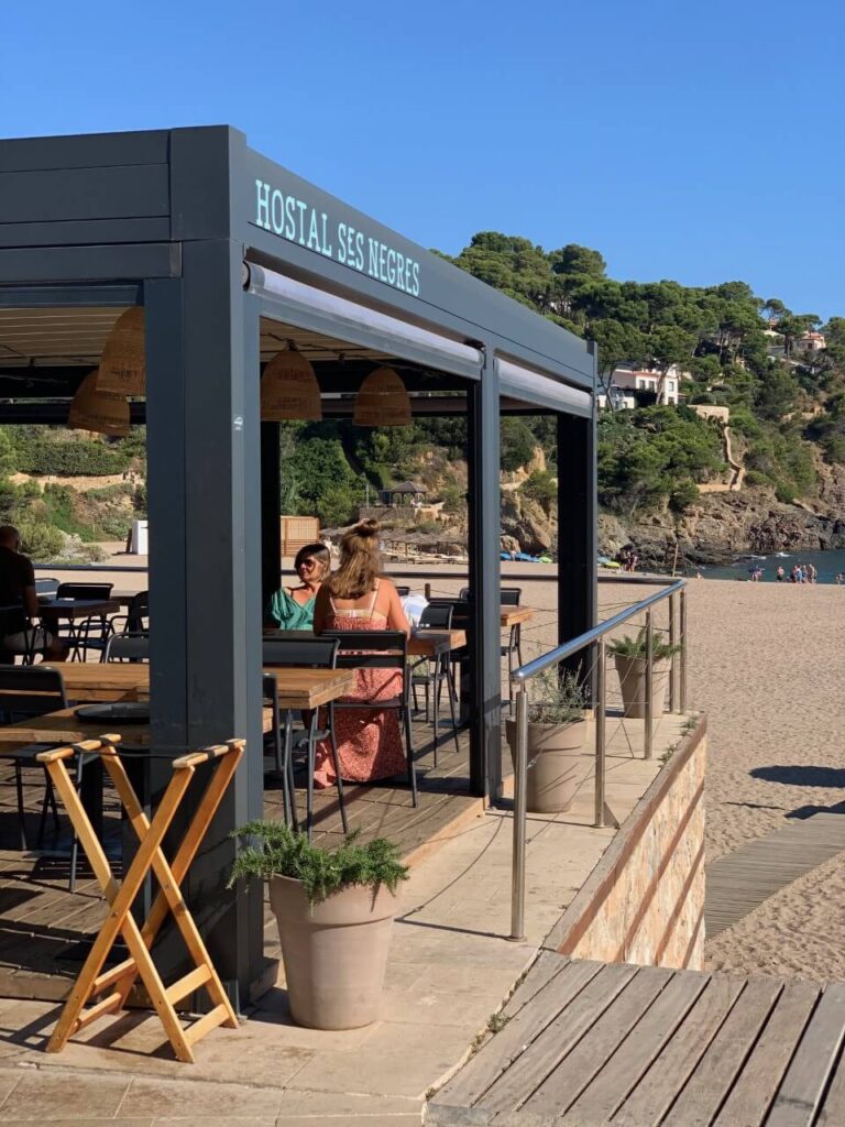 Costa Brava beaches stranden baai Holaspain Sa Riera