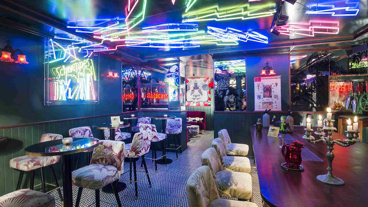 HOLASPAIN Madrid Cocktailbar Salmon Guru