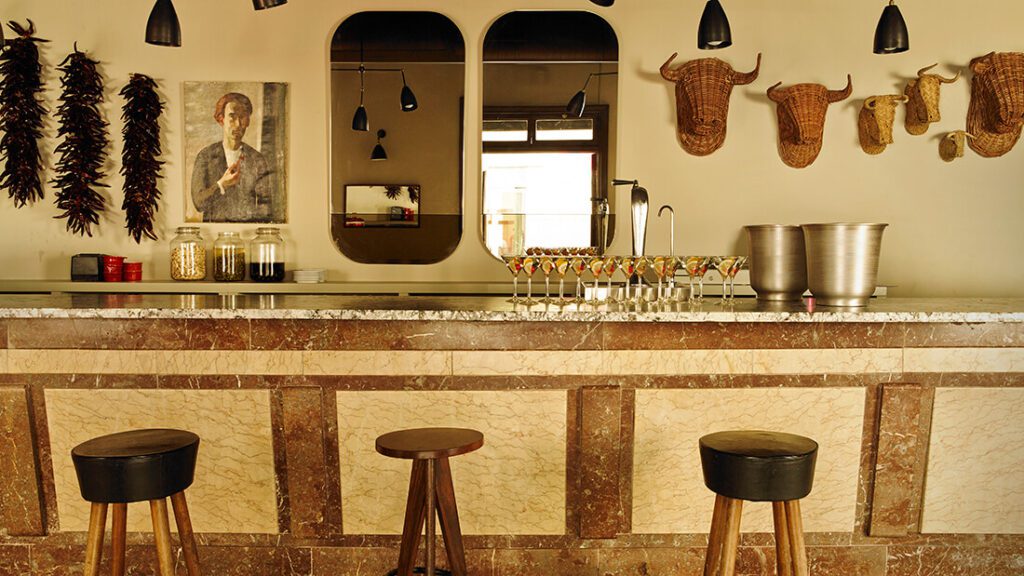 HOLASPAIN Madrid Restaurant Celso y Manolo