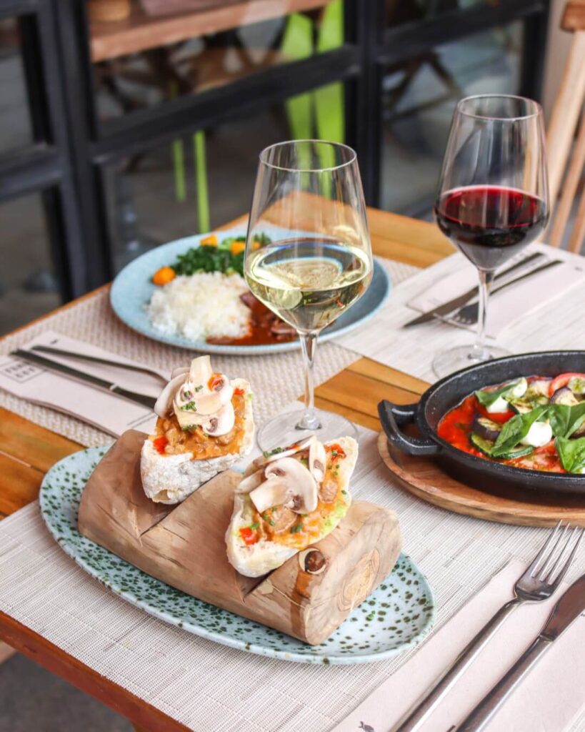 HOLASPAIN Madrid Restaurant Frida