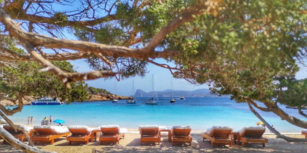Ibiza Beaches Cala Bassa restaurant lounge CBbC beachclub 
