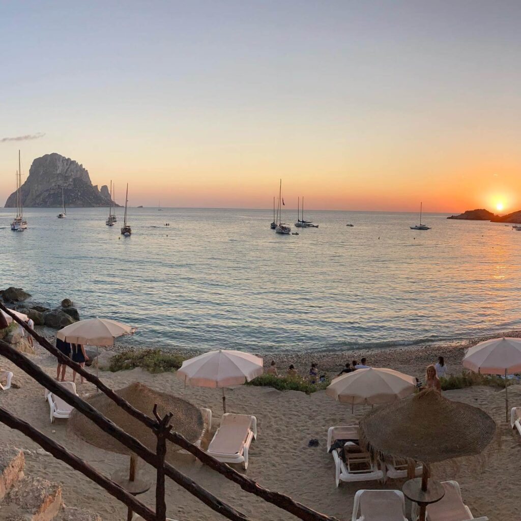 Ibiza Beaches Cala d'hort restaurant El Carmen