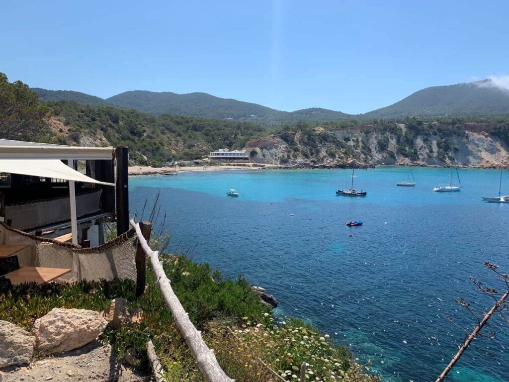 Ibiza Beaches Cala d'hort restaurant Es Boldado 