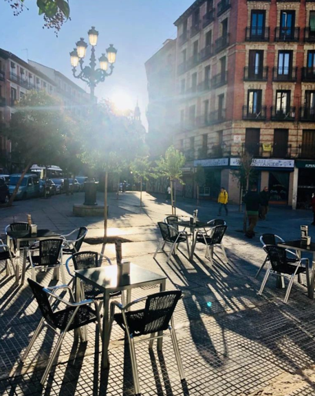 Madrid wijken La Latina L Adore cafe bar bistrot