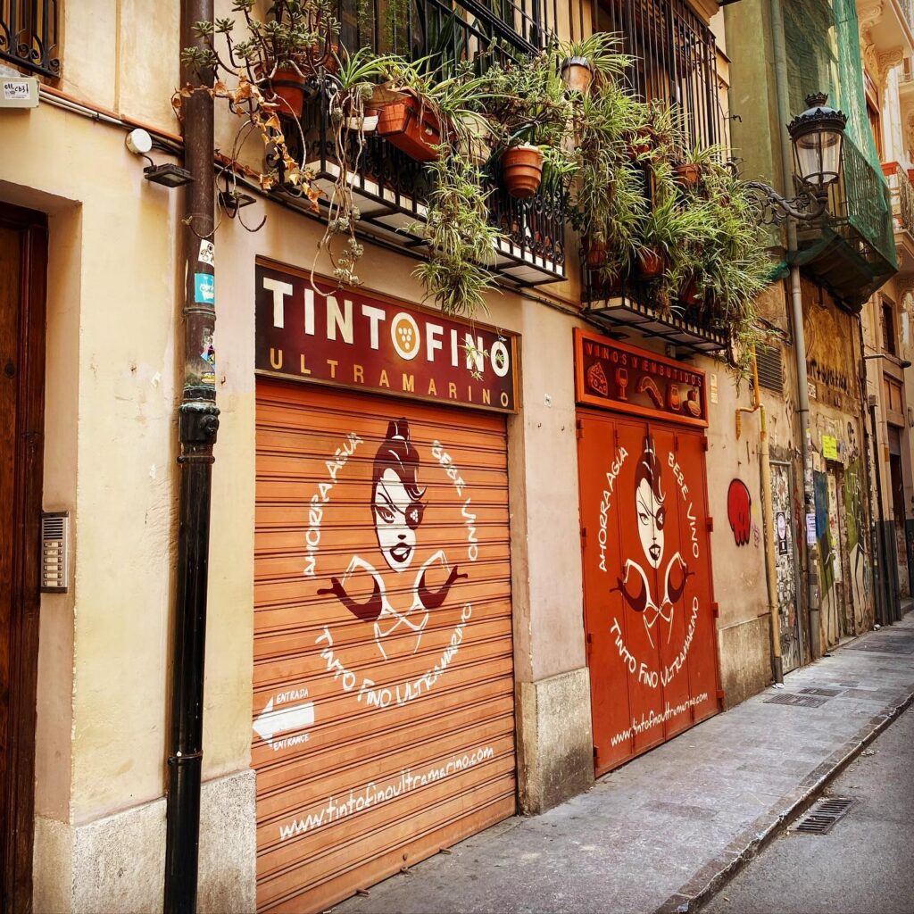 Valencia restaurants hotspots Tinto Fino Ultamarino