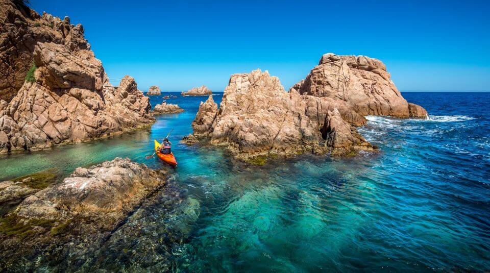 Costa Brava wateractiviteiten Barcelona kajak snorkeltour