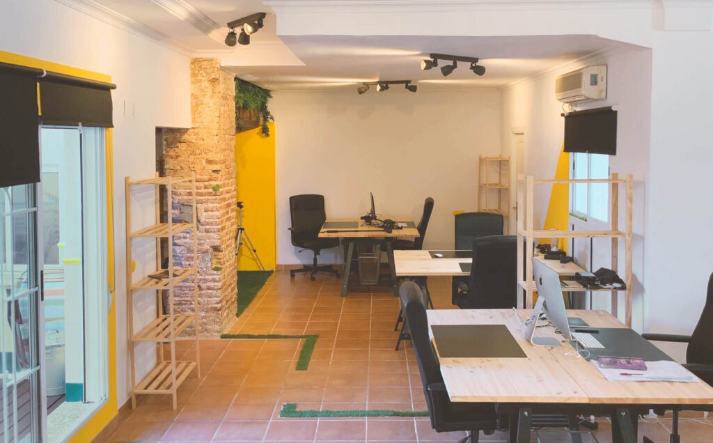 Workation Valencia Garage Coworking HOLASPAIN