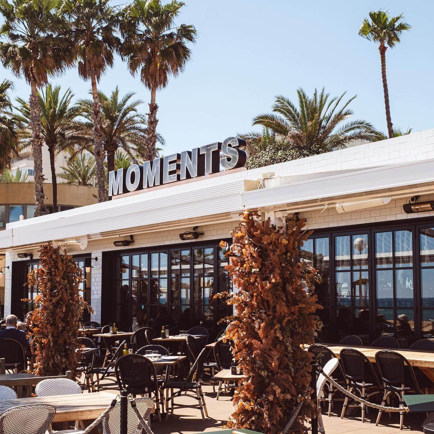 Moments Urbanova Alicante bar restaurant HOLASPAIN