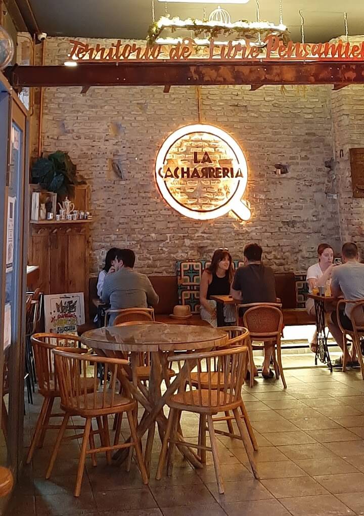 La Cacharerria Sevilla ontbijt breakfast hotspot HOLASPAIN