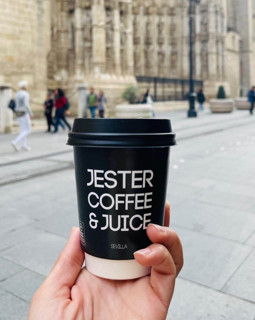 Sevilla ontbijt breakfast tip JESTER coffee and juices HOLASPAIN