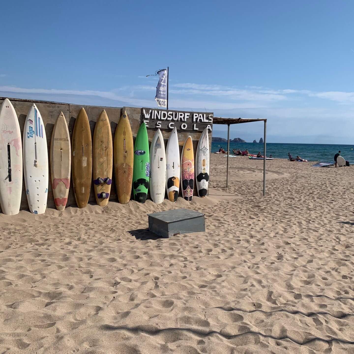 HOLASPAIN Camping Playa Brava Pals glamping strand hotspot 