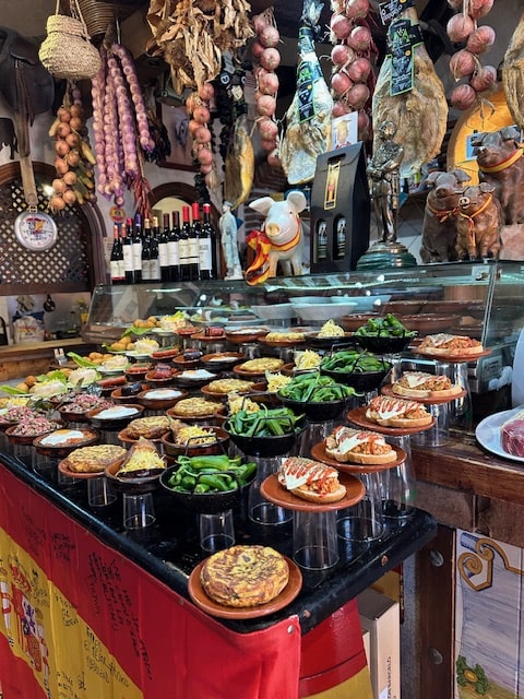 Costa del Sol inspiratietour 2024 puerto TAPAS La Taberna del Puerto makelaar