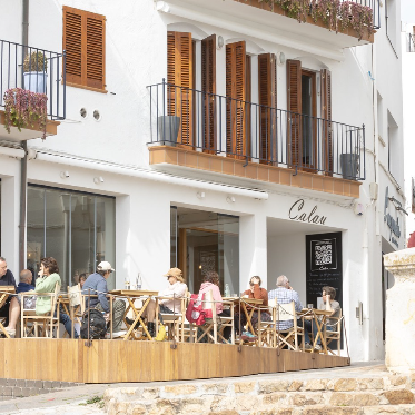 Calau bar Calella de Palafrugell HOLASPAIN blog restaurant tip