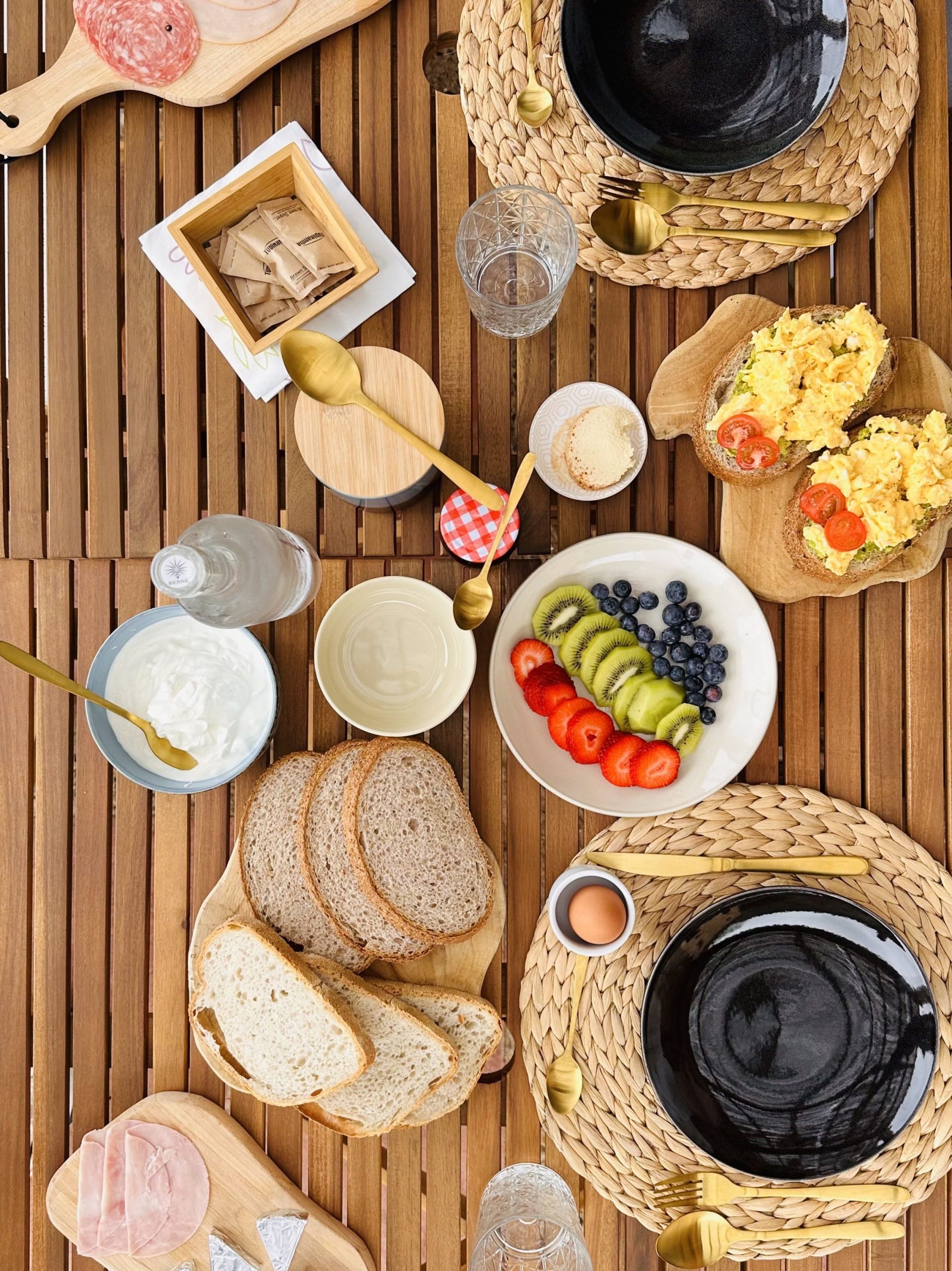 BnB Masia La Vista Brava HOLASPAIN Costa Brava breakfast ontbijt