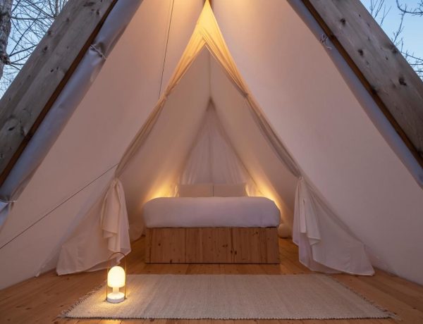 Camping wecamp Cala Montgo glamping Costa Brava l'escala HOLASPAIN spanje