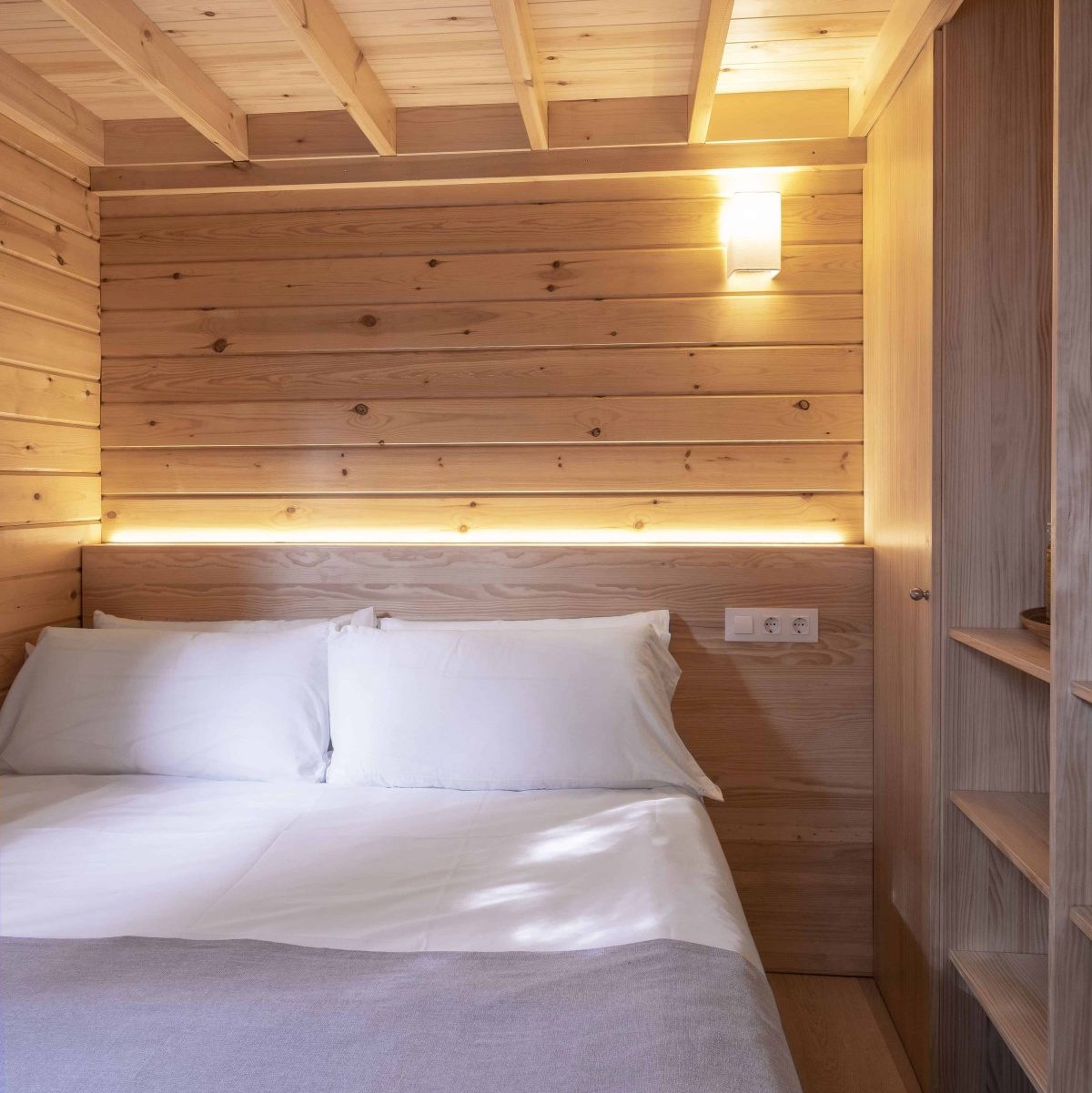 Camping wecamp Cala Montgo glamping Costa Brava l'escala HOLASPAIN spanje