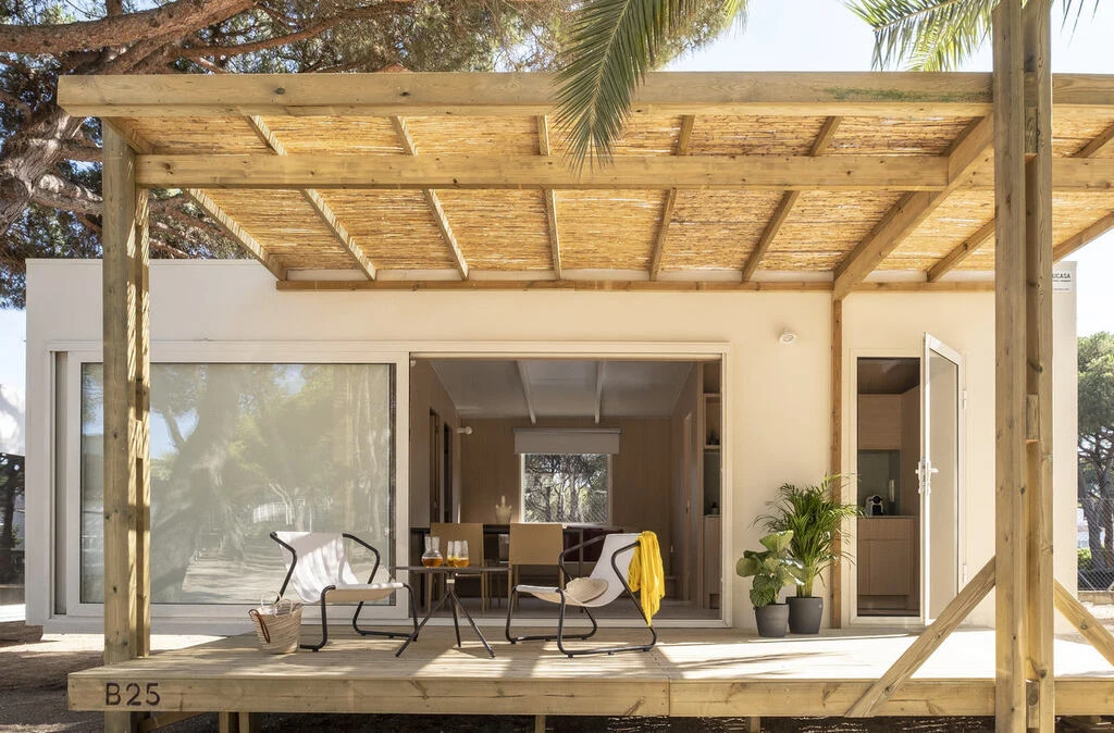 Camping wecamp Cala Montgo glamping Costa Brava l'escala HOLASPAIN spanje