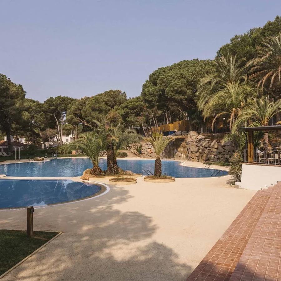Glamping wecamp Cala Montgo L'escala Emporda Costa Brava camping HOLASPAIN