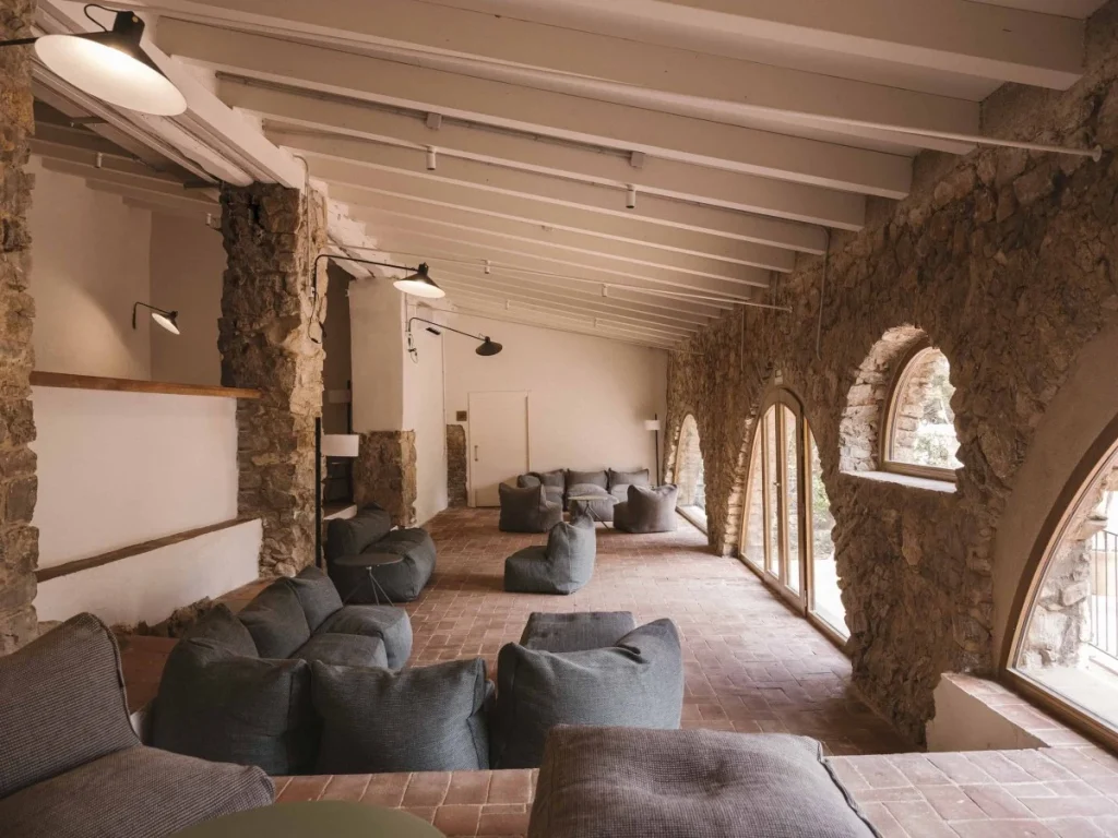 Glamping wecamp Cala Montgo L'escala Emporda Costa Brava camping HOLASPAIN