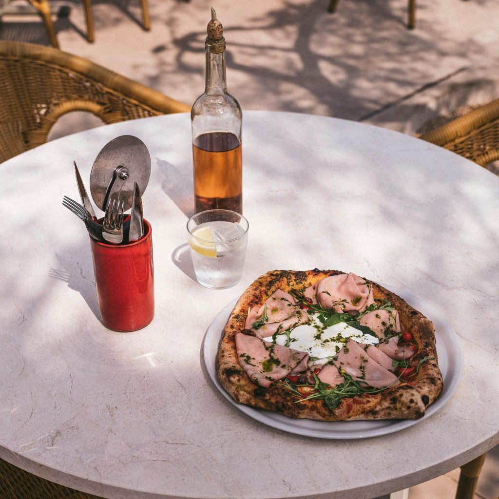 Wecamp Cadaques El Trascocat Restaurant camping glamping Costa Brava Spanje 