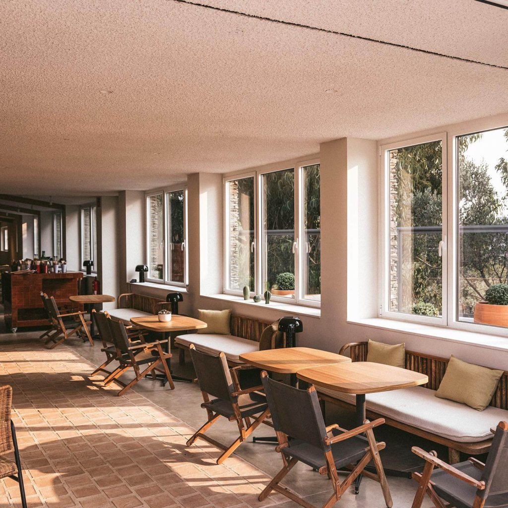 Wecamp Cadaques El Trascocat Restaurant camping glamping Costa Brava Spanje 