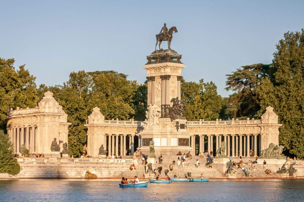HOLASPAIN groepsreizen vakantie Spanje boeken reisaanbieders