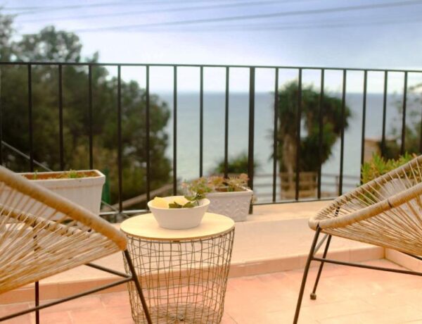 Begur Salty House Sa Tuna appartement HOLASPAIN Costa Brava vakantie Spanje