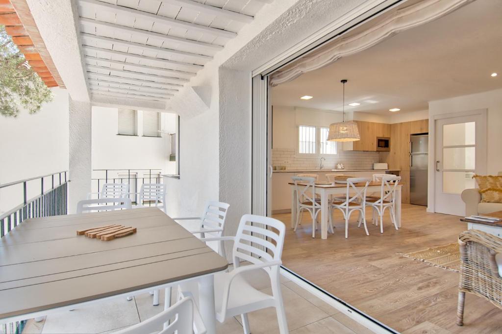 Llafranc COSTA BRAVA appartement HOLASPAIN vakantie Spanje