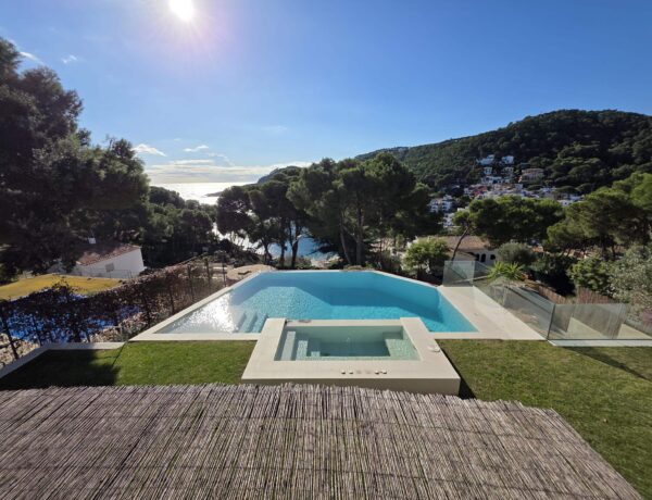 Villa Patricia vakantiehuis Tamariu Costa Brava HOLASPAIN vakantie Spanje