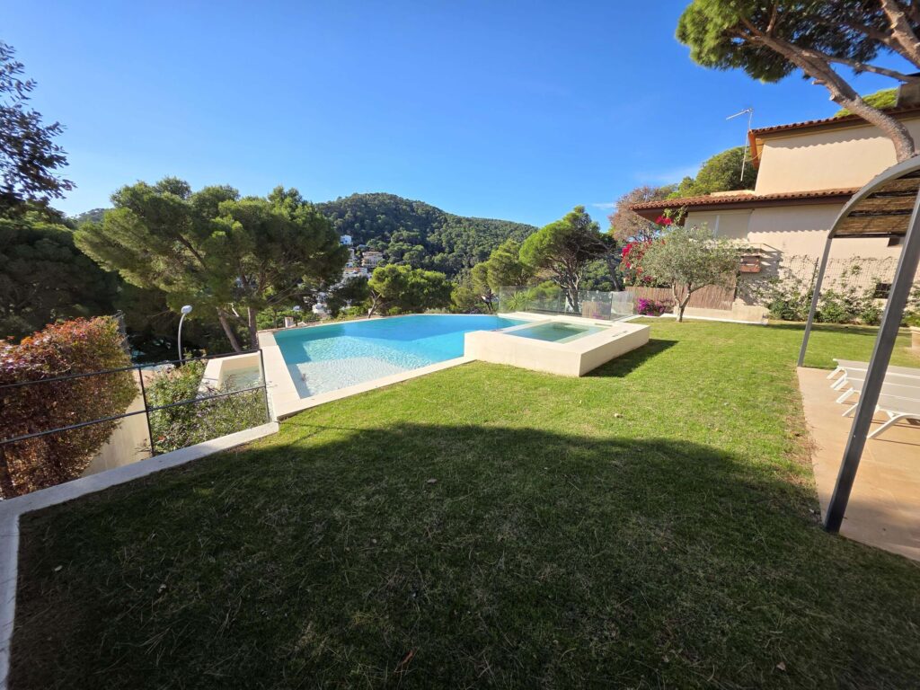 Villa Patricia vakantiehuis Tamariu Costa Brava HOLASPAIN vakantie Spanje