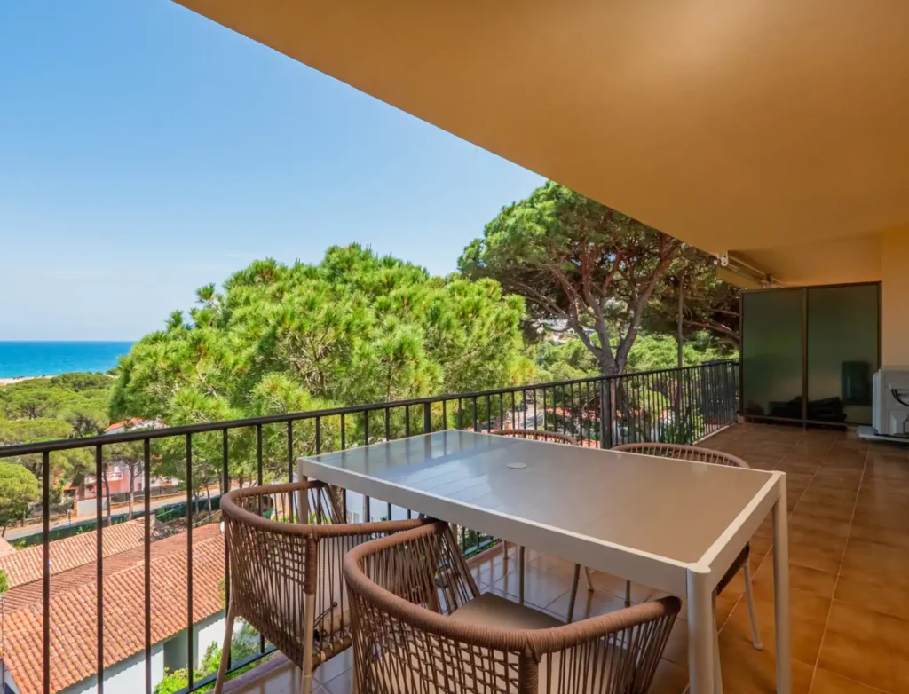Costa Brava Pals Appartement HOLASPAIN vakantie Spanje